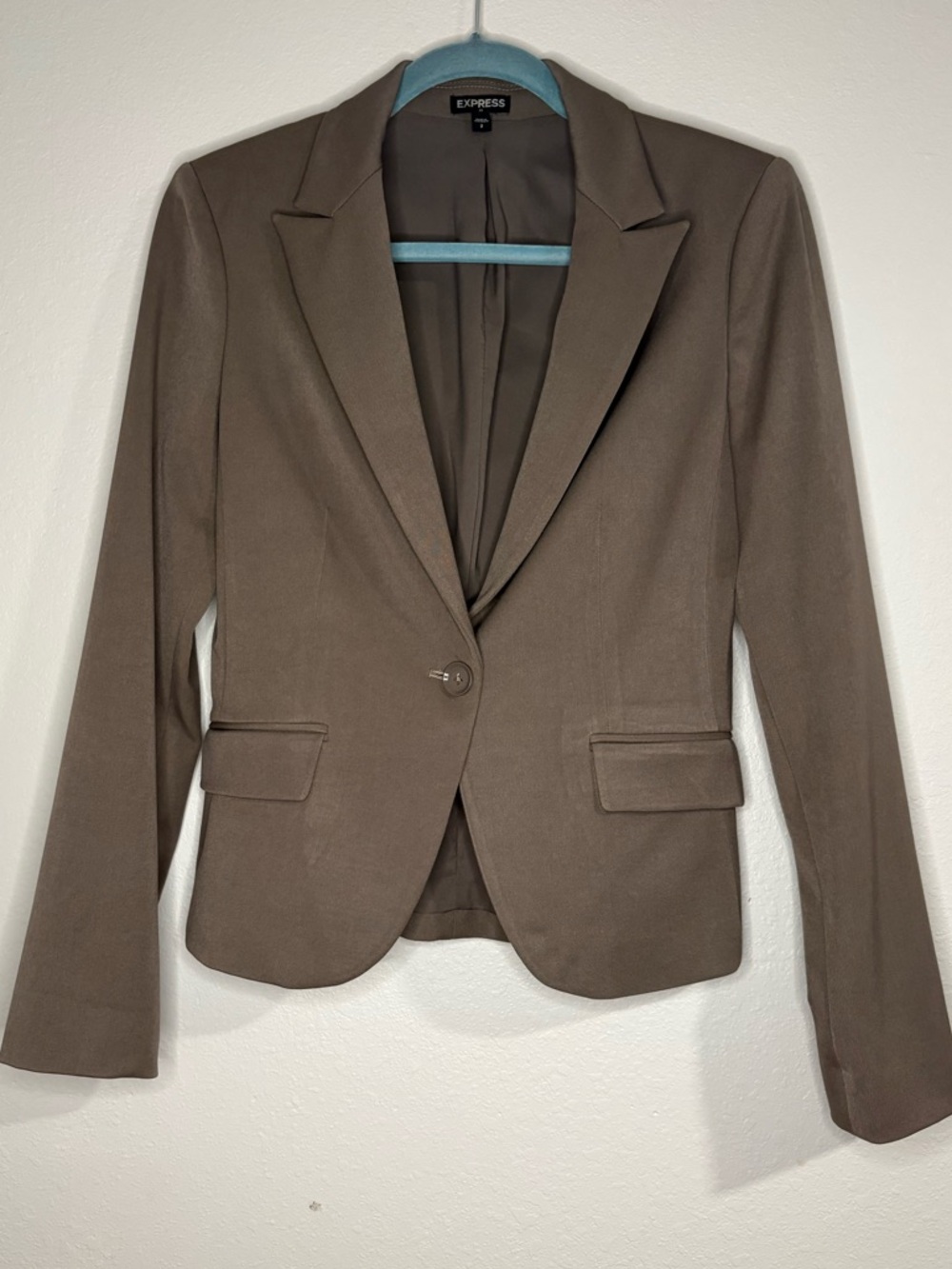 Express Women’s Taupe Single-Button Blazer